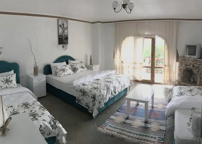 Dolphin Hotel