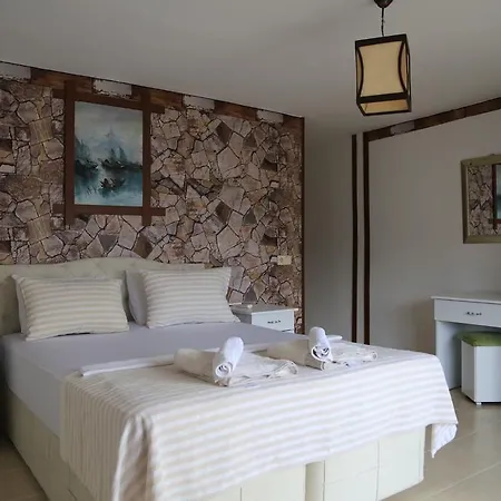 Dolphin Hotel 3*
